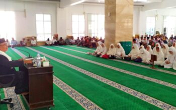 BAZNAS Padangsidimpuan Serahkan Santunan Rp30 Juta Saat Peringati Isra Mikraj Dan Sambut Ramadhan