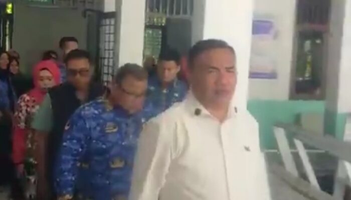 Bupati Salim Fakhry Pantau Relokasi Puskesmas Lak-lak Usai Dihantam Banjir