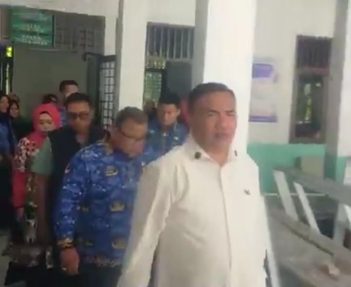 Bupati Salim Fakhry Pantau Relokasi Puskesmas Lak-lak Usai Dihantam Banjir