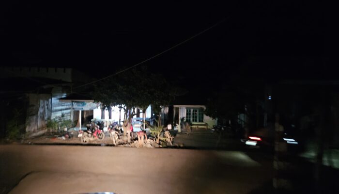 Warga Pedalaman Bireuen Salah Sirong, Dua Bulan Pascabanjir Tanpa Aliran Listrik