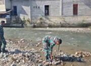 80 Personel Kodim 0108/Agara Bersihkan Sampah Sepanjang Kali Bulan