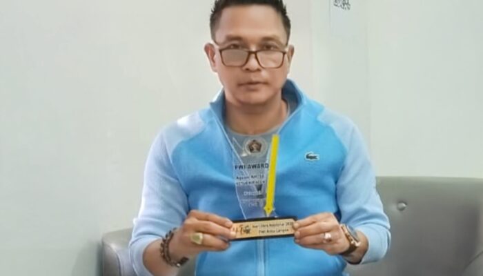  Agusni AH Raih PWI Kota Langsa Award 2026