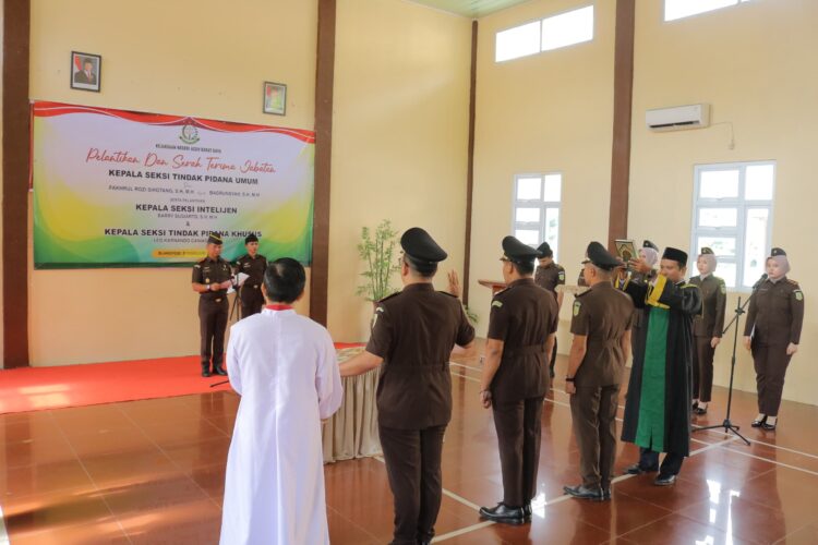 Kejari Abdya Lengkapi Pos Strategis, Tiga Kasi Baru Ditekankan Kerja Nyata dan Integritas