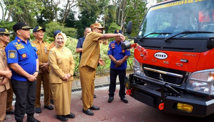 Syah Afandin Ajak ASN Fokus 30 Desa Wisata, Serahkan Santunan Dan Damkar 