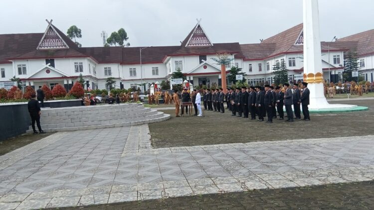 Bupati Tapsel Lantik 42 Pejabat III Dan IV