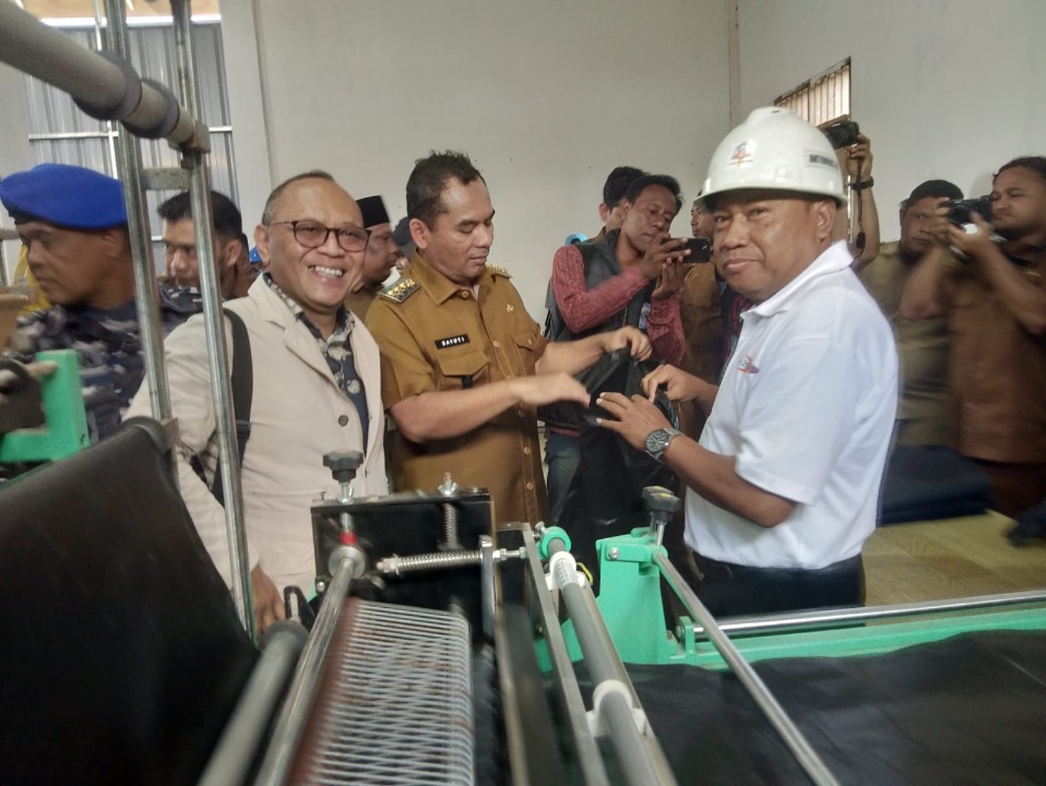 Wali Kota Lhokseumawe Luncurkan Program Broeh Jeut Keu Peng Di TPA Alue Liem