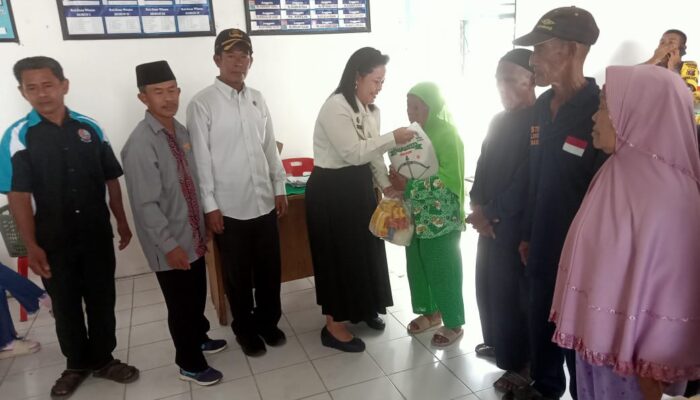 Serahkan CSR ke Warga, Kadis PMD Deliserdang Apresiasi Bumdes Rugemuk Mandiri
