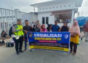 Sat Lantas Polres Pelabuhan Belawan Sosialisasikan Kamseltibcar Lantas kepada Calon Penumpang Kapal Kelud