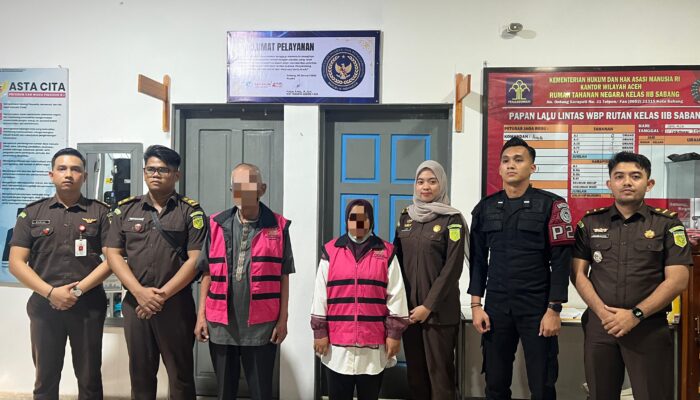 Kejari Sabang Tahan Dua Tersangka Korupsi Dana Gampong Cot Ba’u