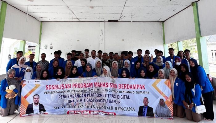 Mahasiswa UBBG Sosialisasi Literasi Digital dan Mitigasi Banjir di Pidie Jaya