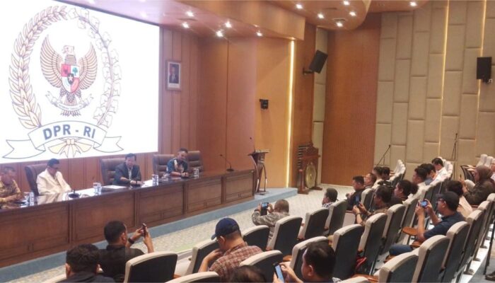 Komisi III DPR Tegaskan MKMK Tak Berwenang Batalkan Pengangkatan Adis Kadir