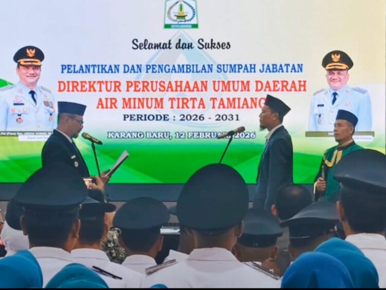 Bupati Armia Pahmi Lantik Direktur PDAM Tirta Tamiang