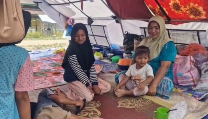 Menjelang Puasa, Korban Banjir Bandang Bireuen Minta DTH Diganti dengan Huntara