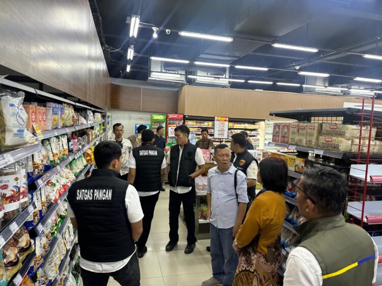 Polres Pelabuhan Belawan Cek Harga dan Ketersediaan Bapokting Jelang Ramadhan