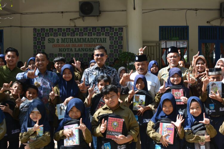 Jeffry dan Haikal Salurkan 13.186 Paket Peralatan Sekolah di Kota Langsa