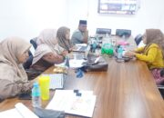 S2 Bahasa Inggris USU Dampingi Penulisan Buku Ajar Di Pesantren Darul Arafah Raya