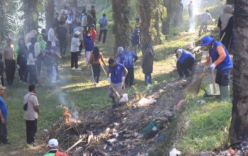 Gotong Royong Gerakan Indonesia Asri, Pemko Binjai Tanam 50 Bibit Pohon di Sekitar Pasar Tavip