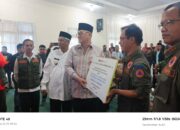 Tagore Abubakar Serahkan Bantuan 194 Rumah Rusak, Peringatkan Tak Ada Potongan: “Korupsi Saya Pecat”