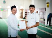 Bupati Saipullah Kukuhkan Pengurus Masjid Agung Nur Ala Nur Panyabungan, Ini Daftarnya