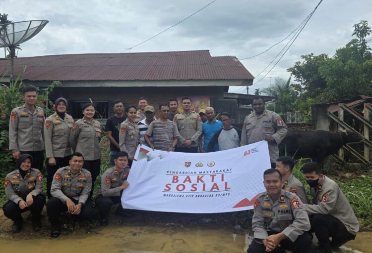 Sambut Ramadan, Mahasiswa STIK Angkatan 83 Salurkan Daging Meugang ke Warga Desa Seulalah