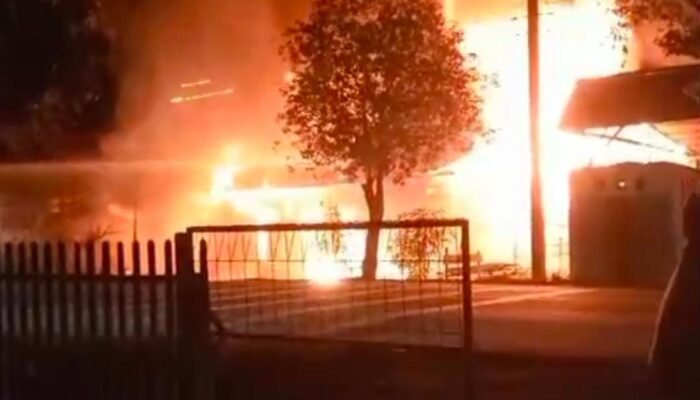 Dua Rumah Berkonstruksi Kayu Ludes Dilalap Api Di Langsa