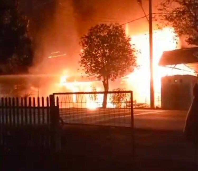 Dua Rumah Berkonstruksi Kayu Ludes Dilalap Api Di Langsa