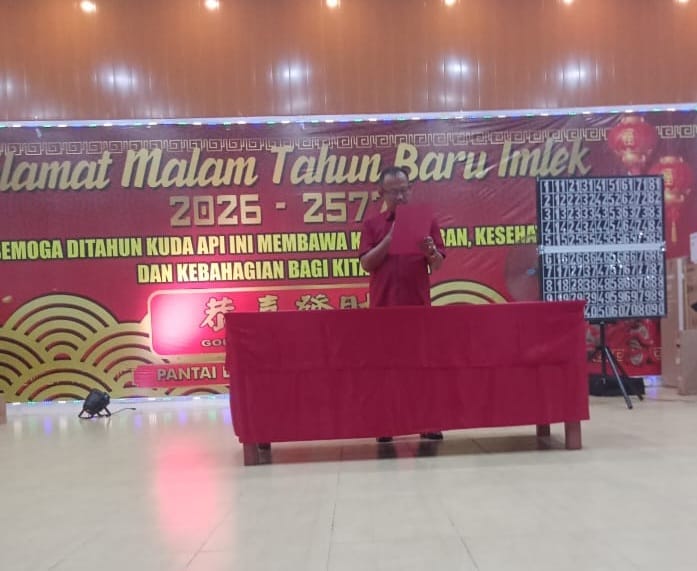 Perayaan Malam Tahun Baru Imlek di Pantai Labu Meriah