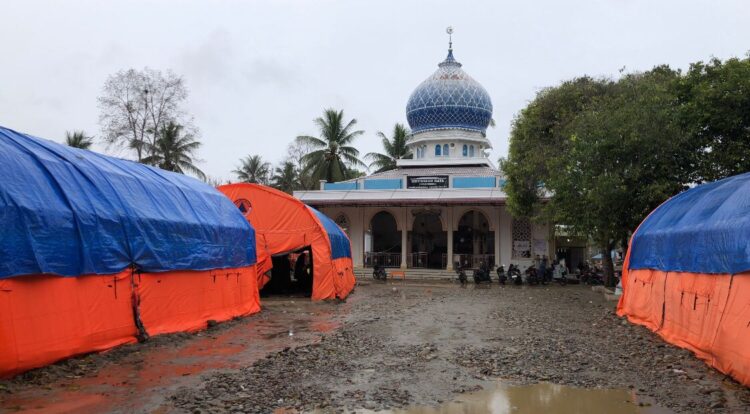 Tiga Bulan Pascabencana, Warga Meunasah Raya Puasa di Pengungsian