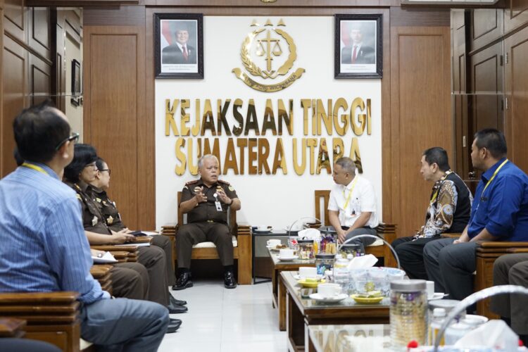 Targetkan Peningkatan Tata Kelola, Direksi Bank Sumut Silaturahmi dengan Kajati