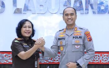 Kajari Labuhanbatu Kunjungi AKBP Wahyu Endrajaya