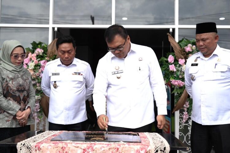 Asri Ludin Tambunan Minta Pelayanan Publik di Pagar Merbau Makin CTM