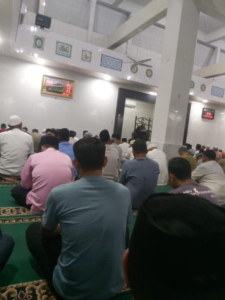 Tarawih Perdana, Masjid Ubudiyah P. Brandan Dipenuhi Jemaah 