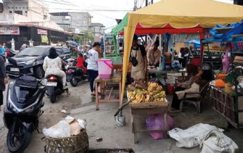 Pedagang Takjil Ramaikan Puasa Pertama di Lubukpakam