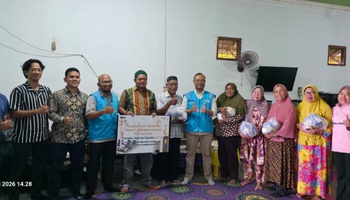 Ringankan Beban Warga Di Bulan Ramadhan, Indonesia Power Bagikan 185 Paket Sembako