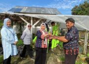 Polbangtan Kementan Bagikan Bibit Cabai, Ajak Warga Maksimalkan Lahan Untuk Kemandirian Pangan