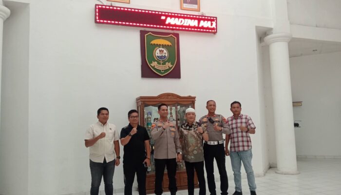 Perkuat Sinergitas dan Silaturahmi, Kapolres Kunjungi Ketua DPRD Mandailing Natal