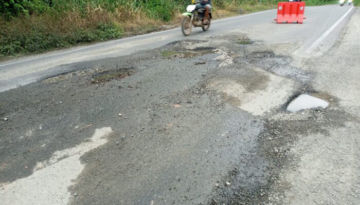 Kerusakan Jalan Nasional di Siabu: Kasat Lantas Surati BBJN untuk Segera Diperbaiki