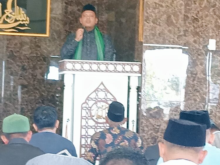 Jamaah Padati Shalat Jumat Perdana Ramadhan di Masjid Al Falah