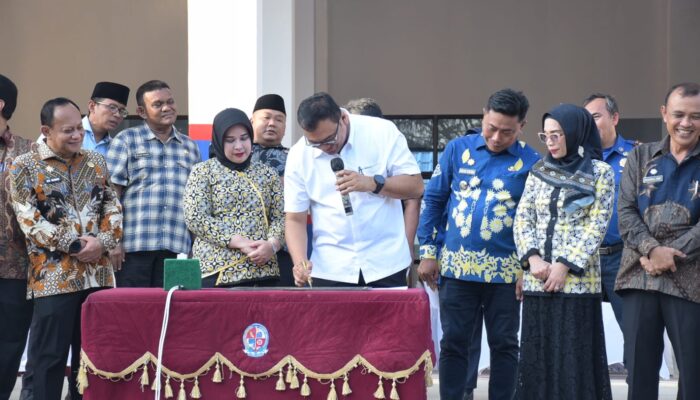 Asri Ludin Tambunan Resmikan Kantor Damkarmat Deliserdang