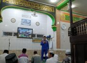 Salat Tarawih Bersama, Kasat Polairud Res Langkat Beri Wejangan Di Masjid Raya P. Brandan 