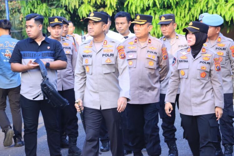 Kapolres L. Batu Sambangi Polsek Na IX-X