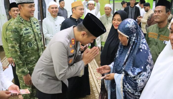 Kapolres Labuhanbatu Bersama Bupati Labura Safari Ramadhan di Masjid Syuhada