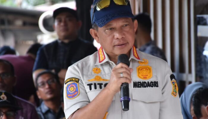 Tito Karnavian Pastikan Warga Korban Banjir Dan Tanah Longsor Miliki Tempat Tinggal Yang Layak