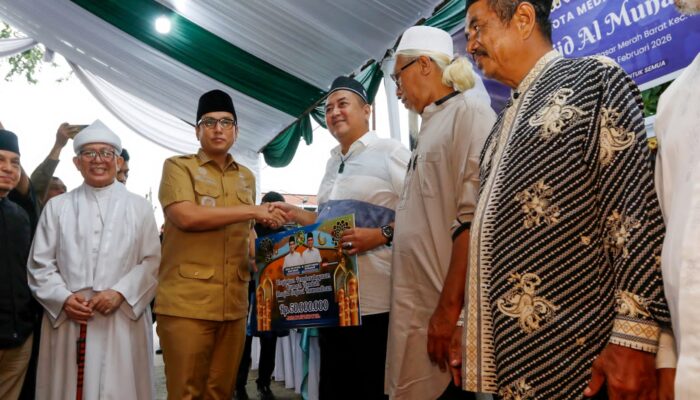 Safari Ramadan Perdana, Rico Waas Tegaskan Pembangunan Dimulai Dari Dalam Diri Bukan Untuk Memperkaya Diri