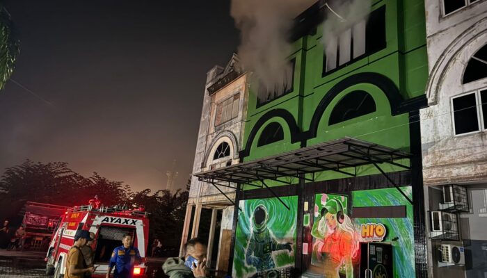 THM di Komplek Terminal Madya Kisaran Terbakar