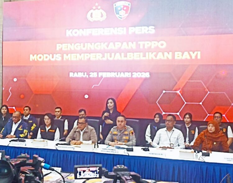 Polri Ungkap Jaringan Perdagangan Bayi Lintas Provinsi: 12 Tersangka Ditangkap, 7 Bayi Diselamatkan