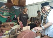 Buka Bazar Ramadhan Di Lhokseumawe, Menteri Ekraf Lirik Mukena Produksi Ibu-ibu Korban Banjir