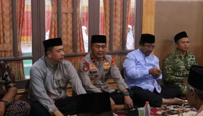 Wakapolres Aceh Singkil Sampaikan Pesan Kambtibmas Saat Safari Ramadhan