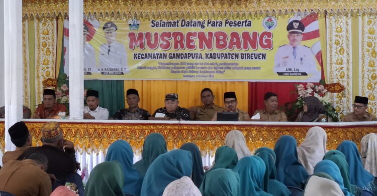 Ketua Apdesi Gandapura Klaim Kabupaten Sengaja Buat Drama agar Korban Banjir Berseteru dengan Keuchik