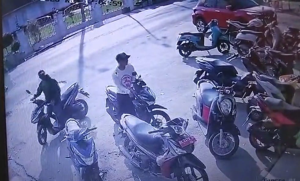 Firdaus Darurat Curanmor, Motor Baru Personel Satpol PP Digasak Pelaku, Terekam CCTV